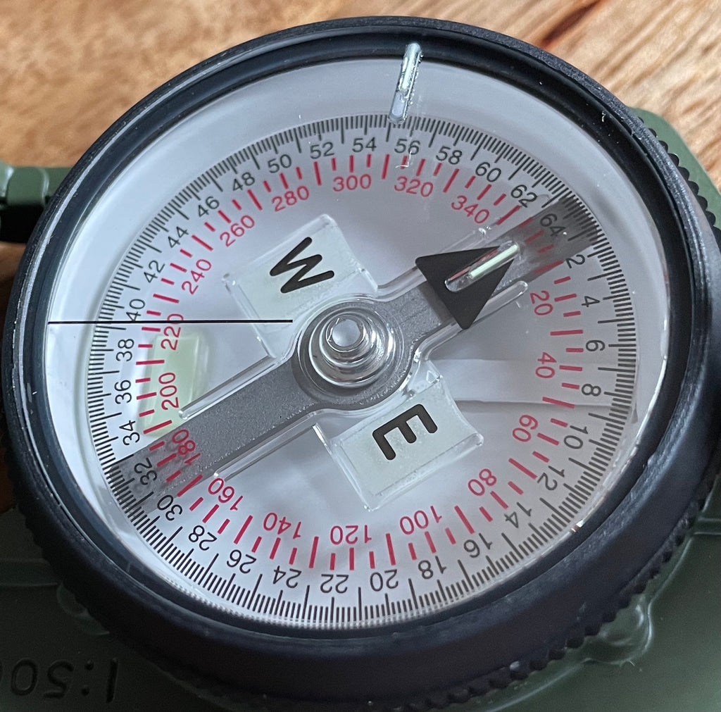 K4580 Boussole Lensatique Haute Précision Militaire Américain  Multifonctionnel Prism Compass Nuit Camping en plein air Randonnée